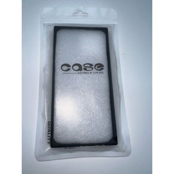 IPhone 13 pro max Case with Butterfly - Picture 2 of 5